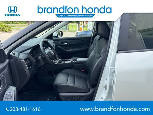 Used 2025 Nissan Rogue SV w/ SV Premium Package AWD/4WD image 21