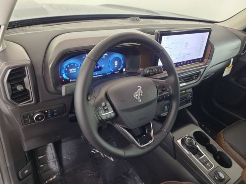 New 2025 Ford Bronco Sport Outer Banks w/ Outer Banks Tech Package+ AWD/4WD image 13