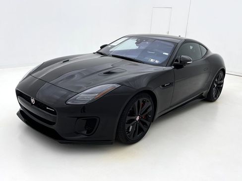 Used 2020 Jaguar F-TYPE R-Dynamic image 4