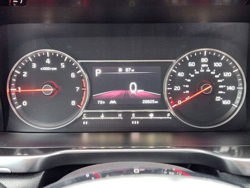 Used 2023 Kia Sorento S image 11