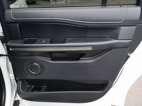 Certified 2024 Ford Expedition Max XLT image 22