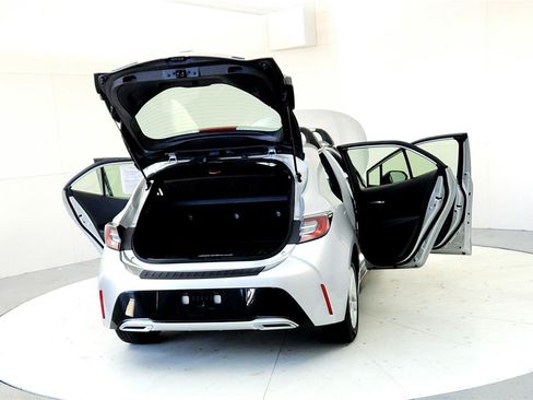 Used 2022 Toyota Corolla SE image 11