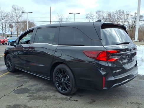 Certified 2025 Honda Odyssey Sport-L image 8