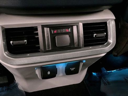 Used 2022 Ford F150 Limited image 32