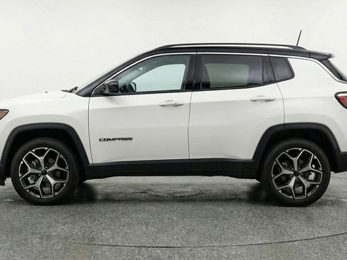 Used 2025 Jeep Compass Limited AWD/4WD image 5