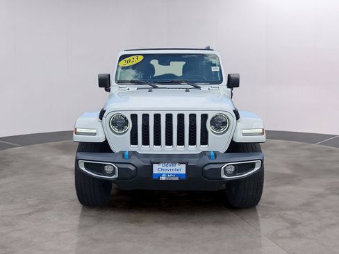 Used 2023 Jeep Wrangler Unlimited Sahara w/ Cold Weather Group AWD/4WD image 2