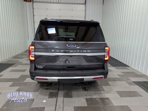 Used 2023 Ford Expedition Platinum AWD/4WD image 3