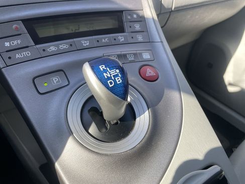 Used 2015 Toyota Prius Four w/ Deluxe Solar Roof Package image 24