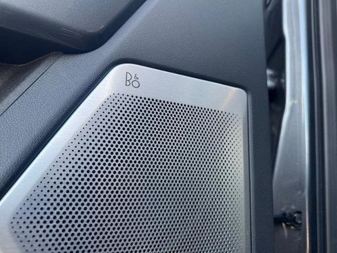 Certified 2022 Ford F150 Lariat w/ Equipment Group 502A High image 19