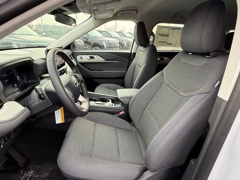 New 2026 Ford Explorer Active image 12