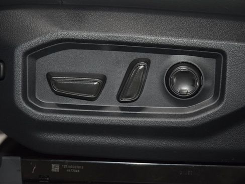 Used 2025 Toyota Sequoia Capstone AWD/4WD image 43