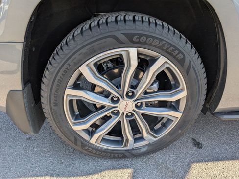 Used 2020 GMC Terrain Denali AWD/4WD image 12