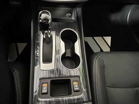 Used 2016 Nissan Altima 2.5 SL w/ Moonroof Package image 10