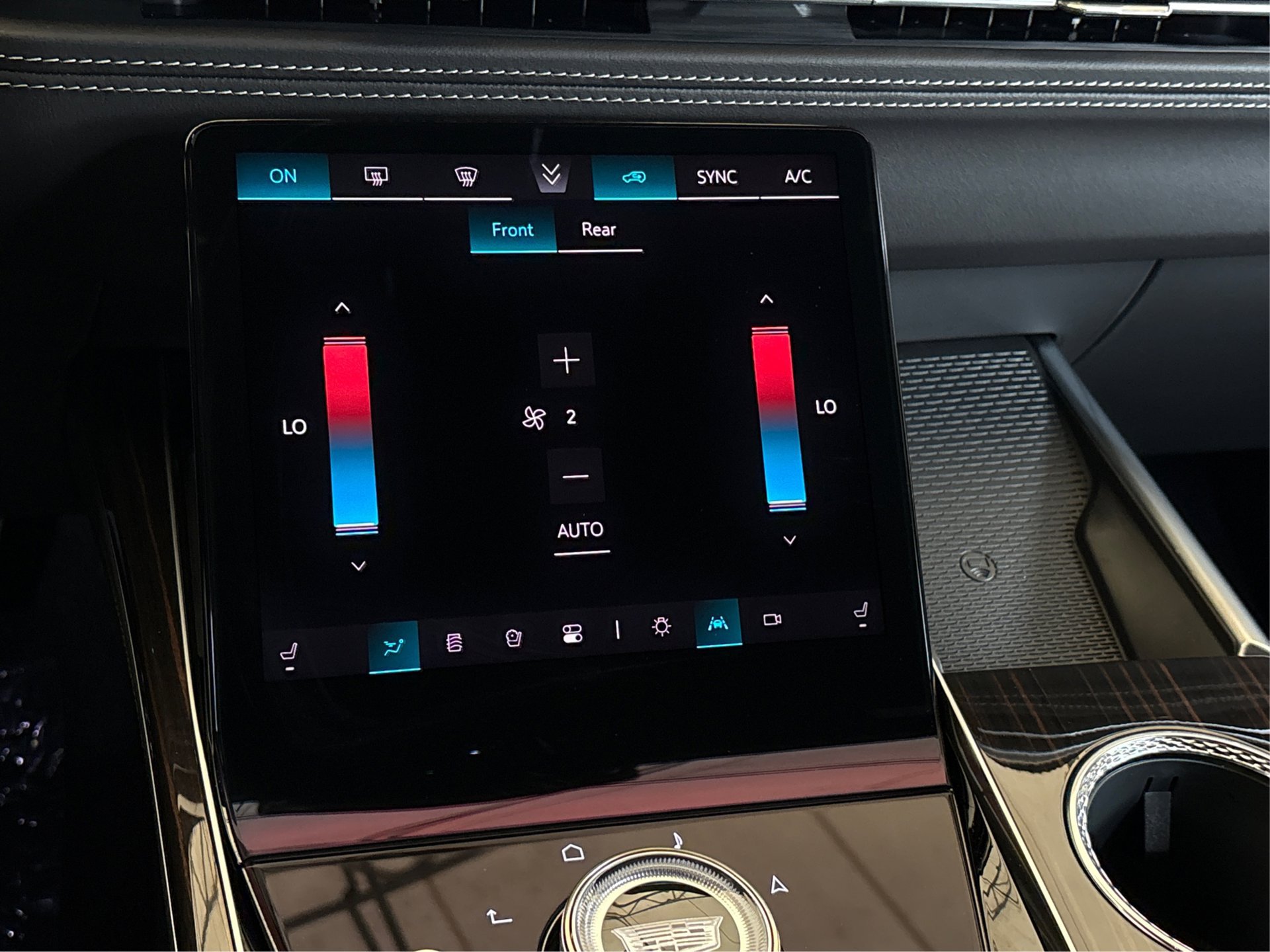 New 2026 Cadillac Escalade Luxury w/ LPO, Radiant Package AWD/4WD image 26