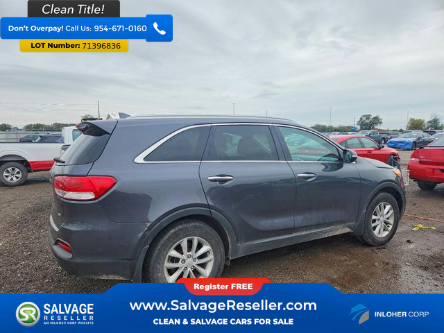 Used 2017 Kia Sorento FWD w/ LX Convenience Package image 4