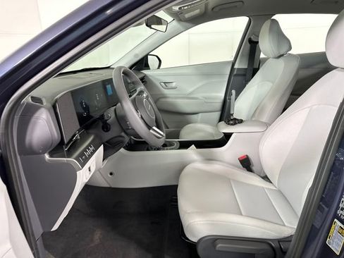 Used 2026 Hyundai Kona SE image 11