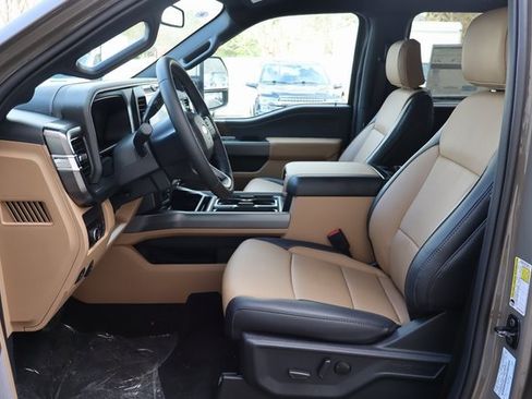 New 2026 Ford F250 Lariat w/ Chrome Package image 26