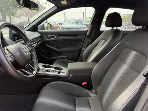 Used 2025 Honda Civic Sport image 9