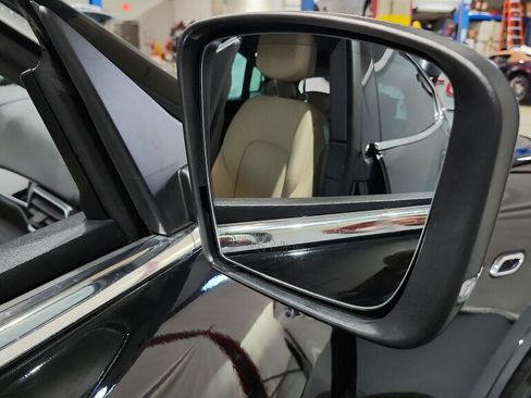 Used 2019 Maserati Levante AWD/4WD image 39