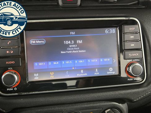 Used 2021 Nissan Versa S FWD image 14