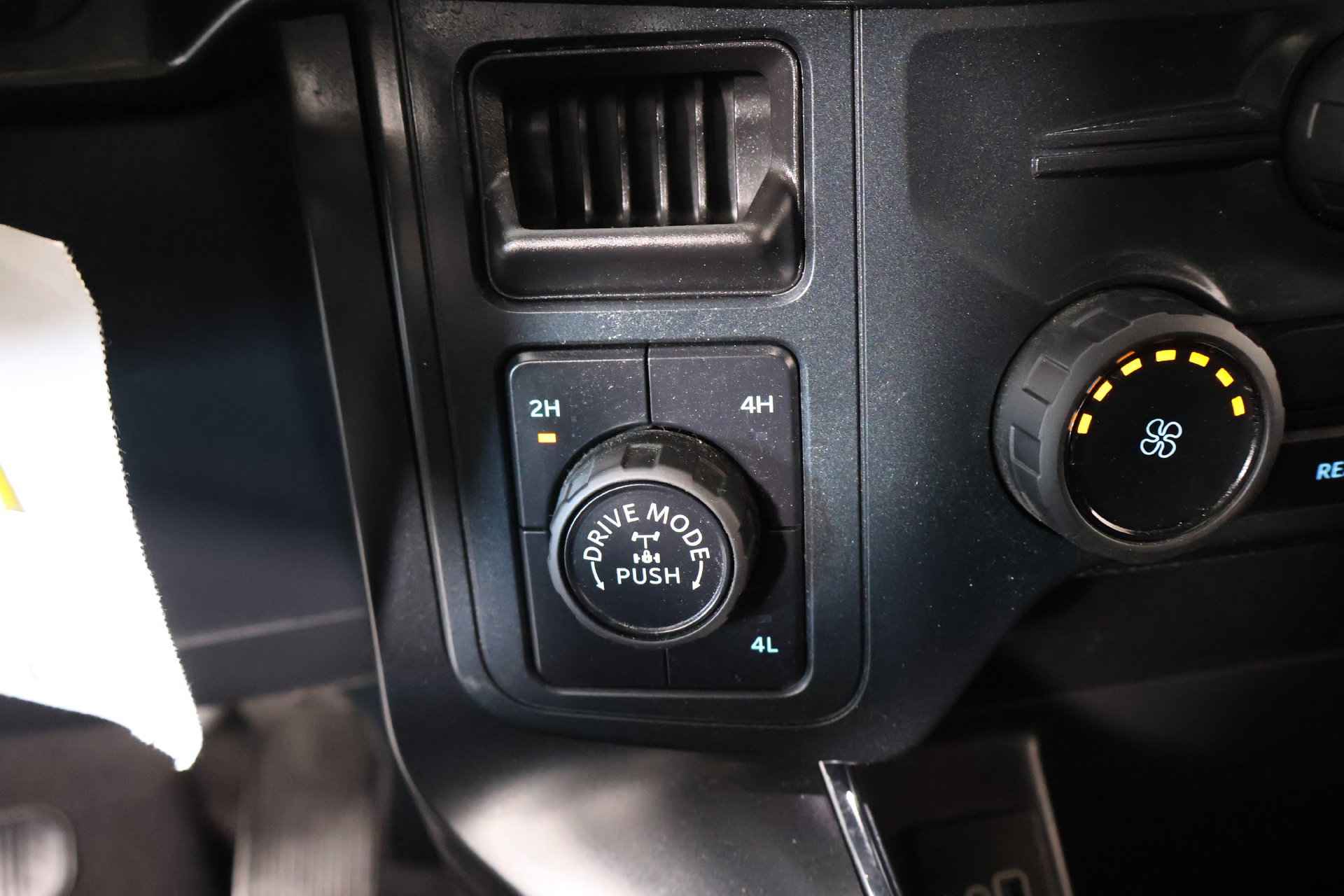 Used 2025 Ford F150 STX AWD/4WD image 7