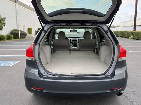 Used 2012 Toyota Venza LE AWD/4WD image 17