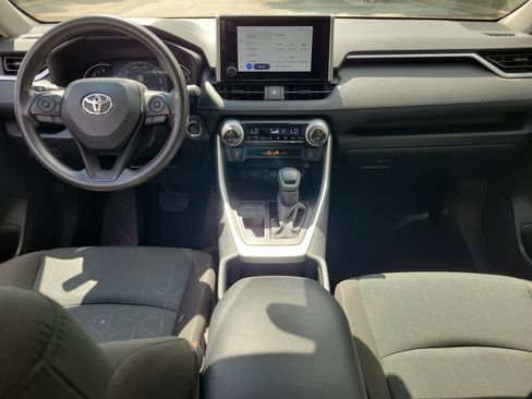Used 2025 Toyota RAV4 XLE FWD image 12