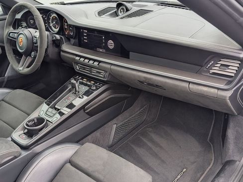 Certified 2022 Porsche 911 Targa 4 GTS image 13