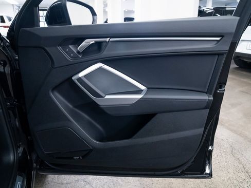 Used 2024 Audi Q3 2.0T Premium Plus w/ Premium Plus Package image 24