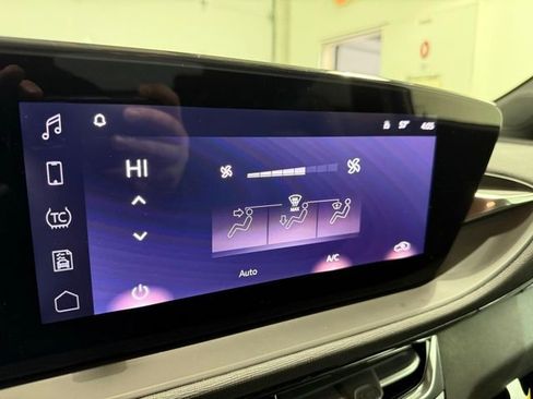 New 2026 Buick Envista Sport Touring w/ Convenience I Package FWD image 19