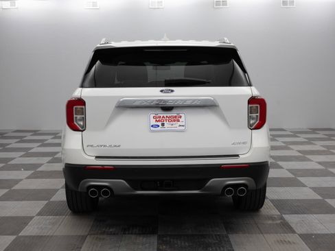 Used 2023 Ford Explorer Platinum w/ Technology Package image 9