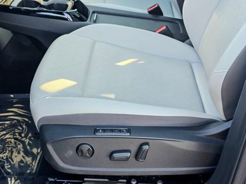 Used 2022 Volkswagen ID.4 Pro S image 18