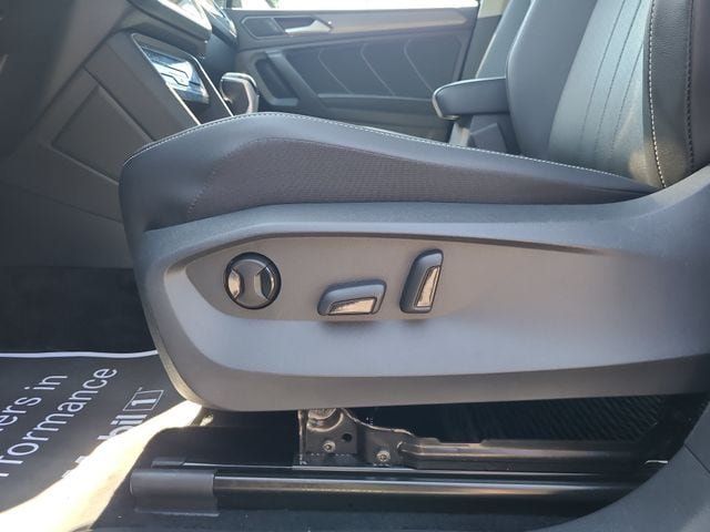 Used 2022 Volkswagen Tiguan SE FWD image 23