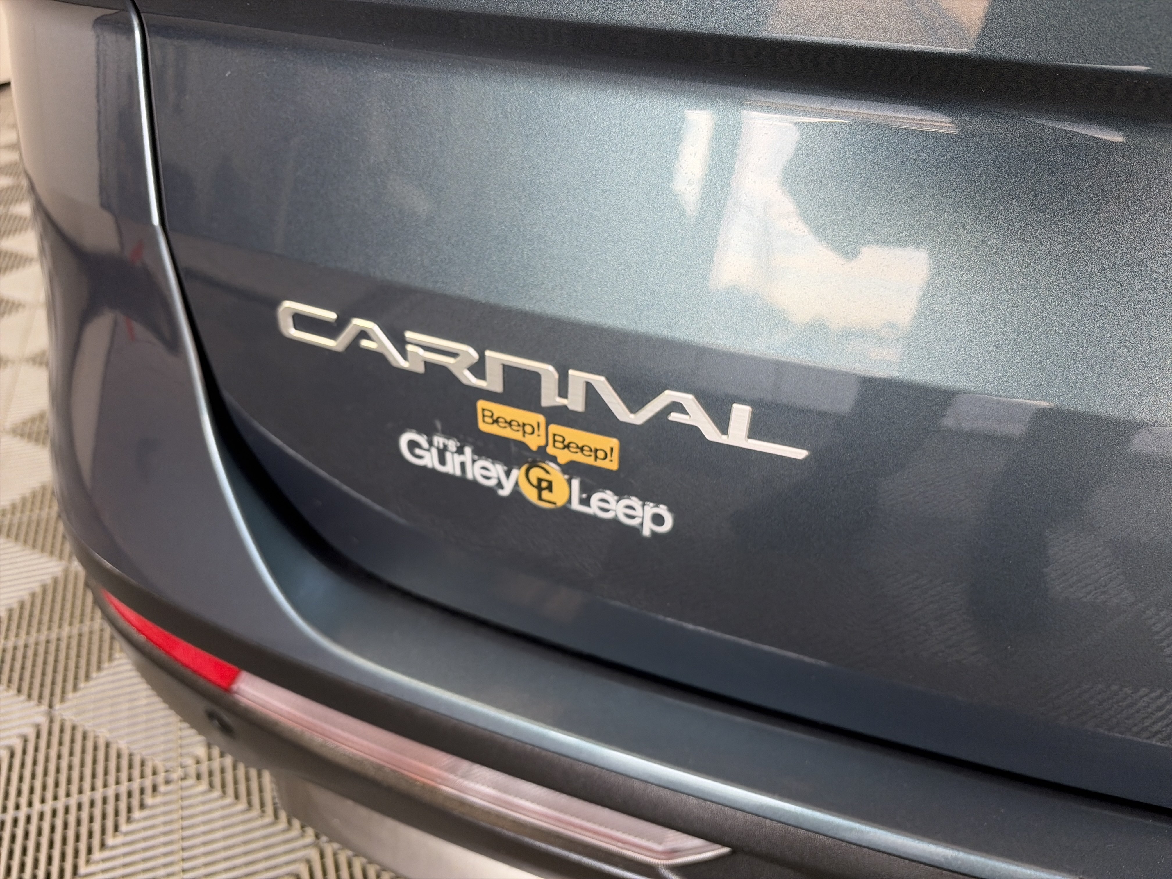 Certified 2024 Kia Carnival SX FWD image 20