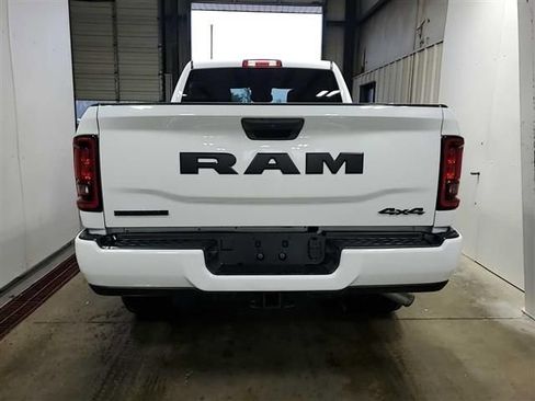 Used 2025 RAM 2500 Big Horn AWD/4WD image 4