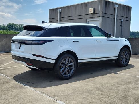 New 2026 Land Rover Range Rover Velar Dynamic SE image 2