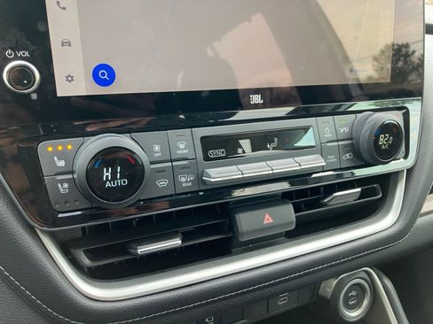 Used 2024 Toyota Grand Highlander Platinum image 22