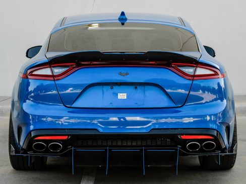 Used 2018 Kia Stinger GT RWD image 12