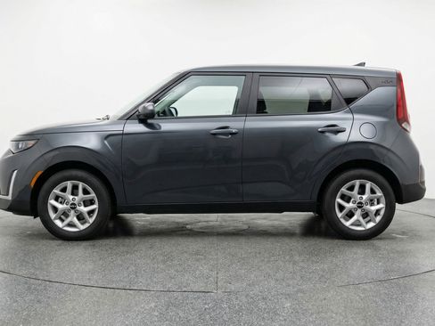 Used 2025 Kia Soul LX w/ LX Technology Package FWD image 5