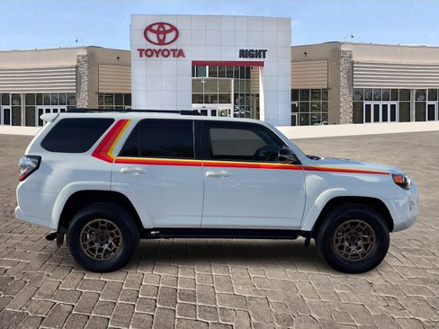 Certified 2023 Toyota 4Runner 40th Anniversary SE image 9