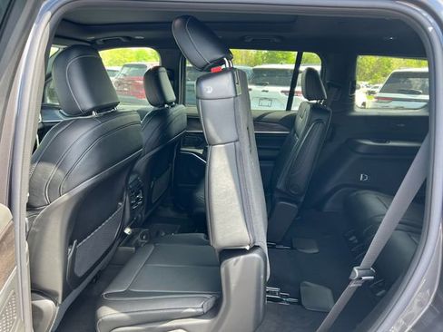 New 2026 Jeep Grand Cherokee L Limited AWD/4WD image 5