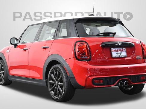 Used 2021 MINI Cooper S image 6