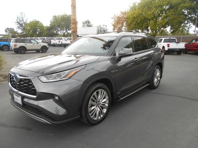 Used 2022 Toyota Highlander Platinum