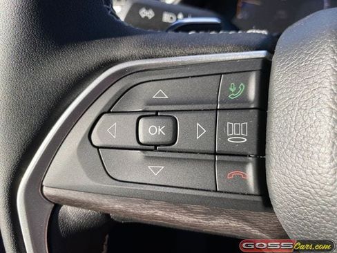 New 2025 Jeep Grand Cherokee Limited w/ Black Appearance Package image 18