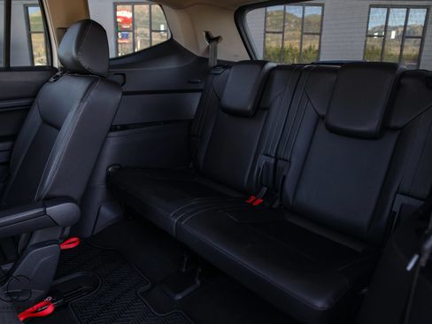 Used 2019 Volkswagen Atlas SE w/ Towing Package AWD/4WD image 25