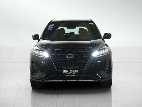 Used 2024 Nissan Kicks SR image 8