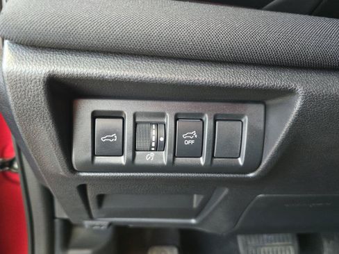 Used 2024 Subaru Outback Premium AWD/4WD image 26