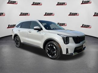 New 2026 Kia Sorento S w/ S Panoramic Sunroof Package FWD video 3