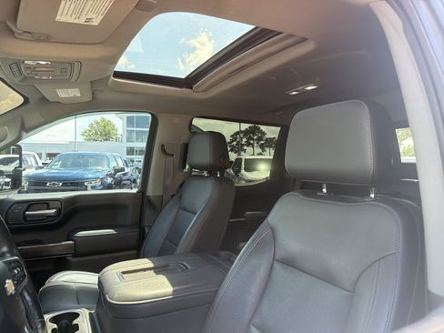 Used 2020 Chevrolet Silverado 1500 LTZ w/ LTZ Premium Package AWD/4WD image 28