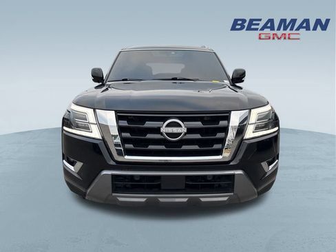 Used 2024 Nissan Armada SV image 2